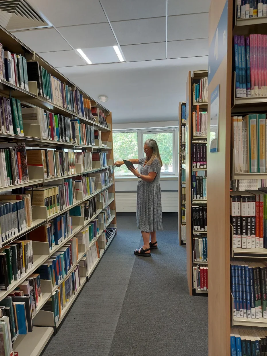 Librarian at Salford Uni scanning using the Live Scanning Wand